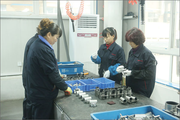 鑄鴻機(jī)械車間圖片